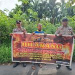 Polisi Sebar Maklumat Kapolda Riau ke Warga Teluk Dalam Pelalawan 